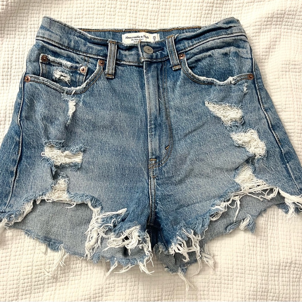 Abercrombie Distressed High-Rise Mom Short